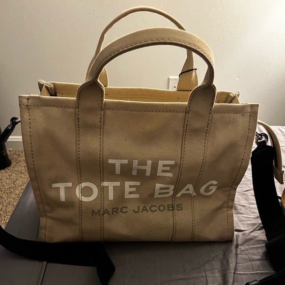 Marc Jacobs The Tote Medium - Picture 1 of 10